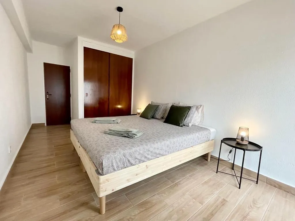 Albufeira Centre Apartment With Pool