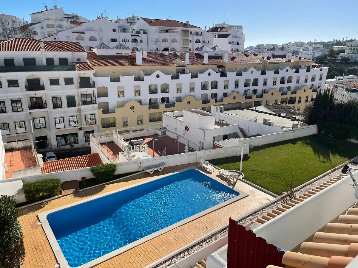 Albufeira Centre Apartment With Pool