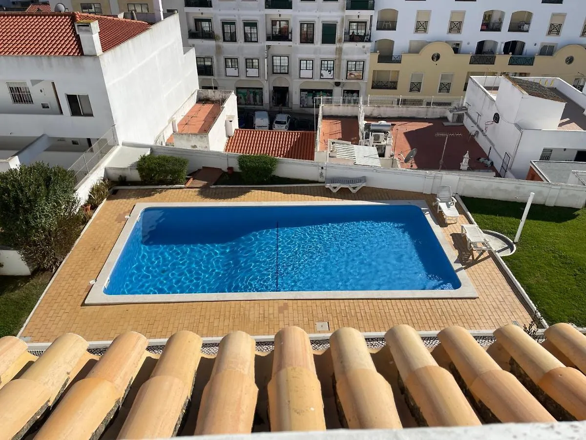Albufeira Centre Apartment With Pool